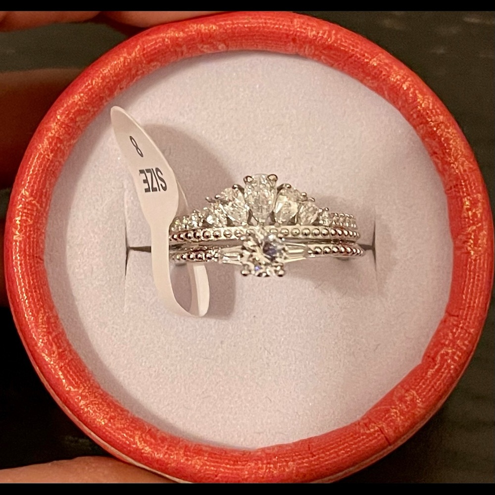 925 Sterling Silver Crown Stackable Ring - Picture 9 of 10